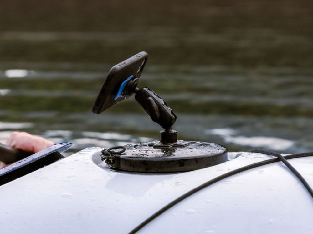 Quad Lock MAG Poncho - Google Pixel 6A