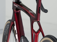 Trek MADONE SLR 8 AXS Carbon Red Smoke