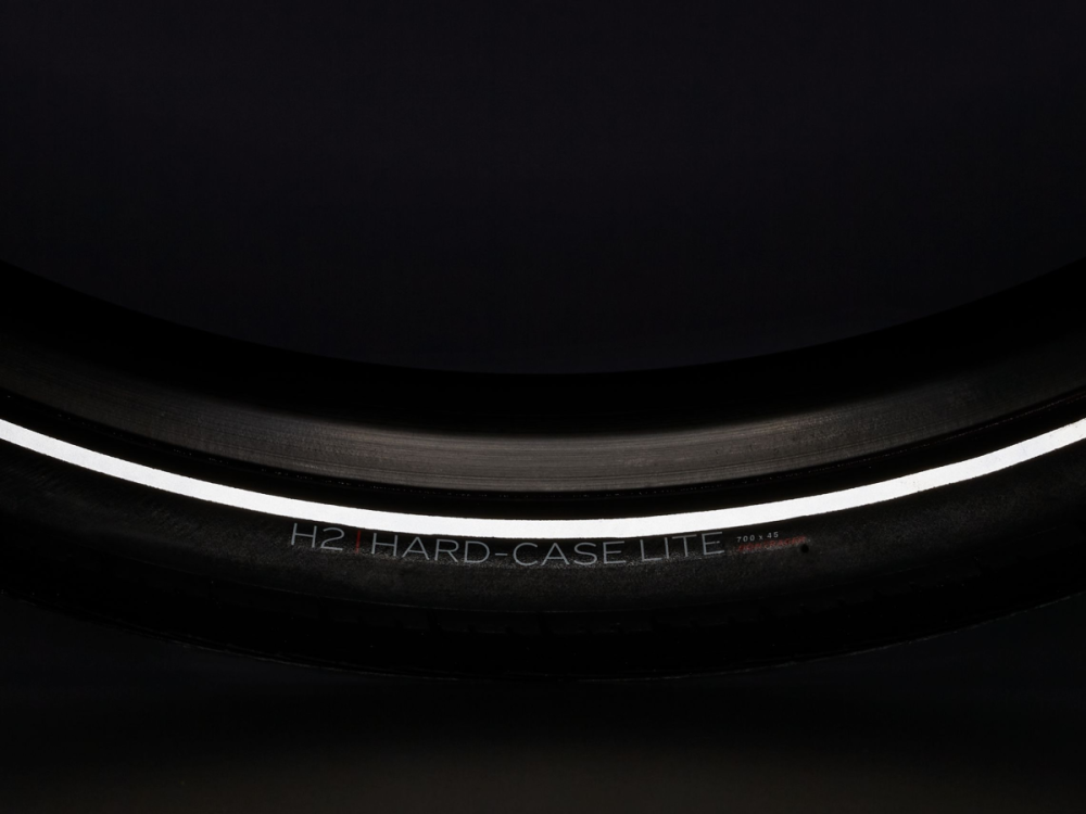 BONTRAGER Reifen H2 Hard-Case Lite 700x40C Reflective
