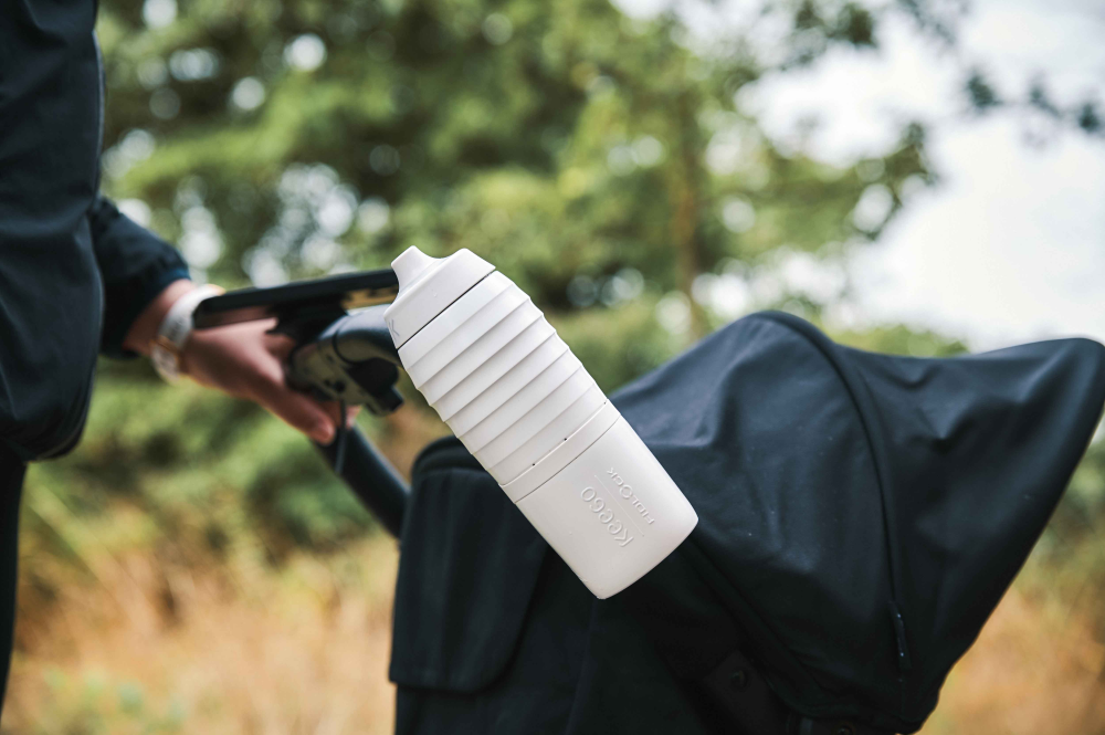 Fidlock TWIST X KEEGO Trinklasche 600 ml, Set (mit Bottle Connector und Bike Base). White.
