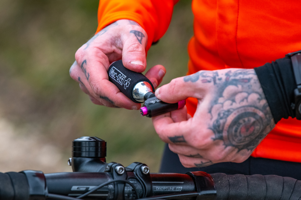 Muc-Off Countertop 16g CO2 Kartuschen 40 Stk.