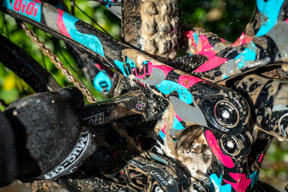 Muc-Off Wheel & Component Brush