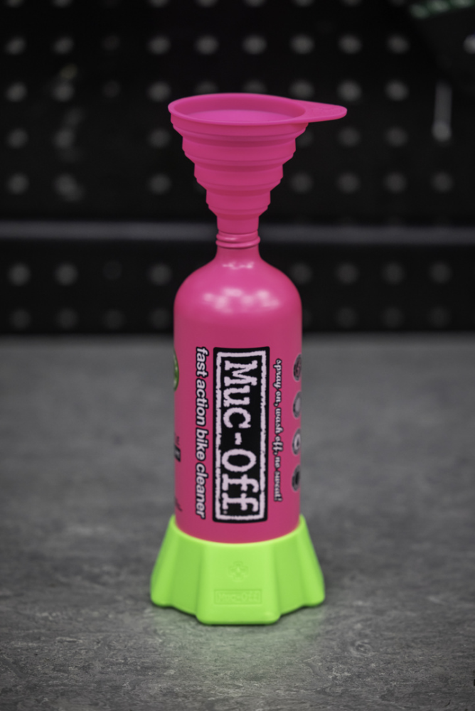 Muc-Off Collapsible Silicone Funnel