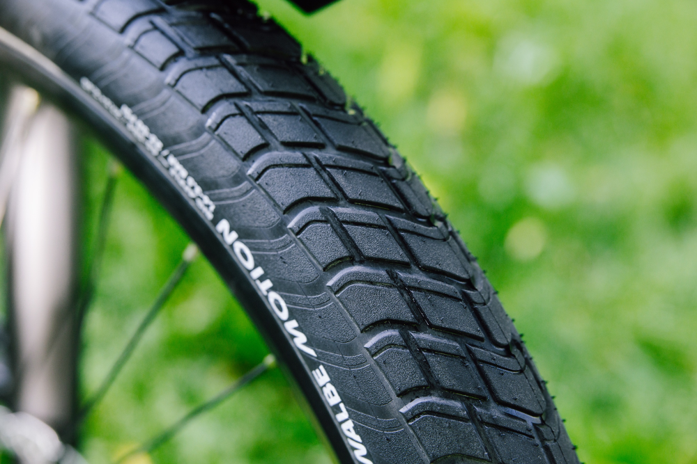 Schwalbe Pneu Motion Big Apple 28x2.00 Addix Green starr mit Reflexstreifen black