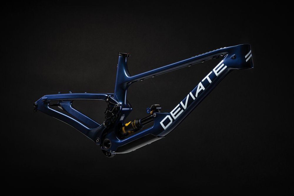 DEVIATE DEVIATE CYCLES CLAYMORE MX MULLET || MORAR BLUE (FRAME) mit Dämpfer