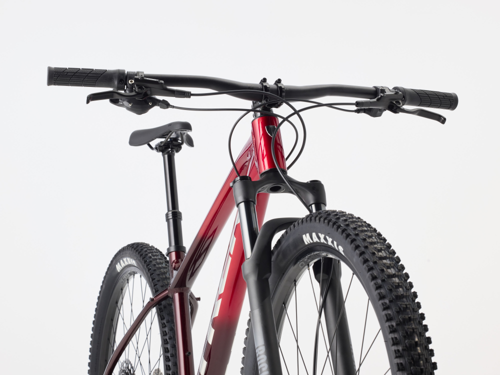 Trek Marlin 7 M 29 Fury Red/Lithium Grey Fade