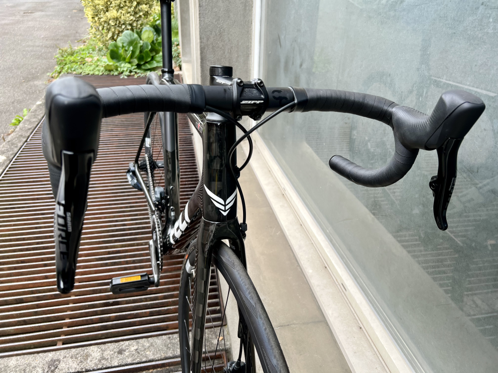 Felt FR Advanced matte carbon / white, grey 56 Force D1 DT Swi...