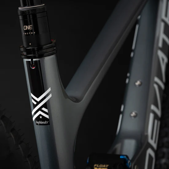 DEVIATE CYCLES HIGHLANDER II || STORR GREY || FACTORY